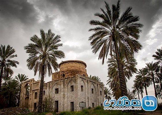 حصارکشی اثر تاریخی بقعه شیخ خلیفه در خفر